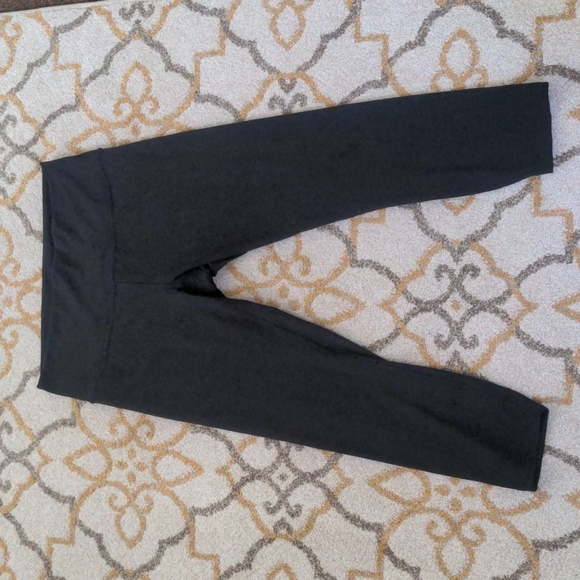 lululemon athletica Pants - Lululemon Crop Leggings